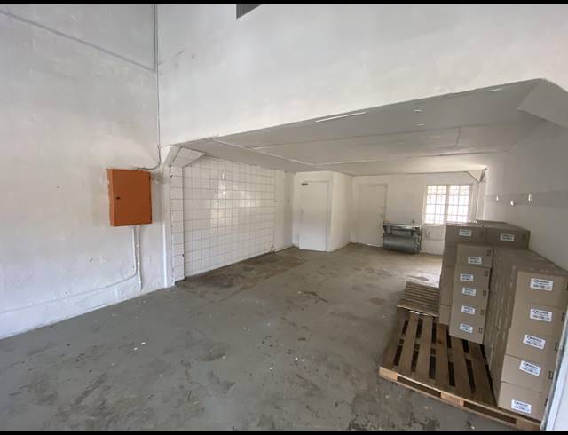 160M² WAREHOUSE TO LET IN GLEN ANIL